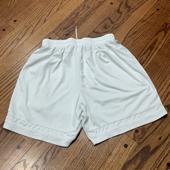 Men's Nike athletic shorts size small - Picture 3 of 3